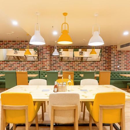 Bloom Hotel - Cr Park New Delhi Extérieur photo