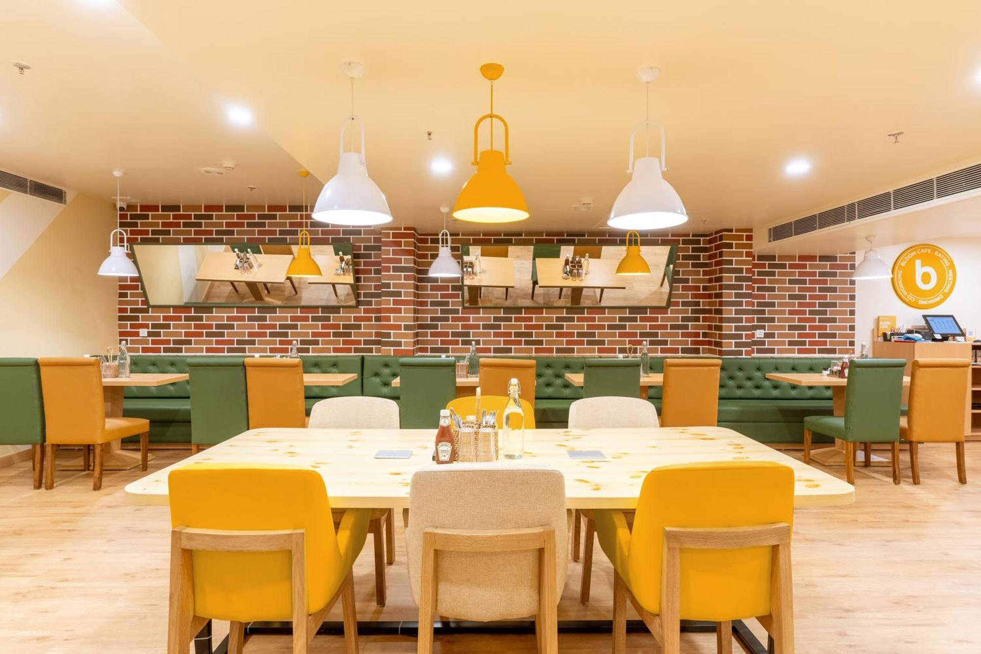 Bloom Hotel - Cr Park New Delhi Extérieur photo